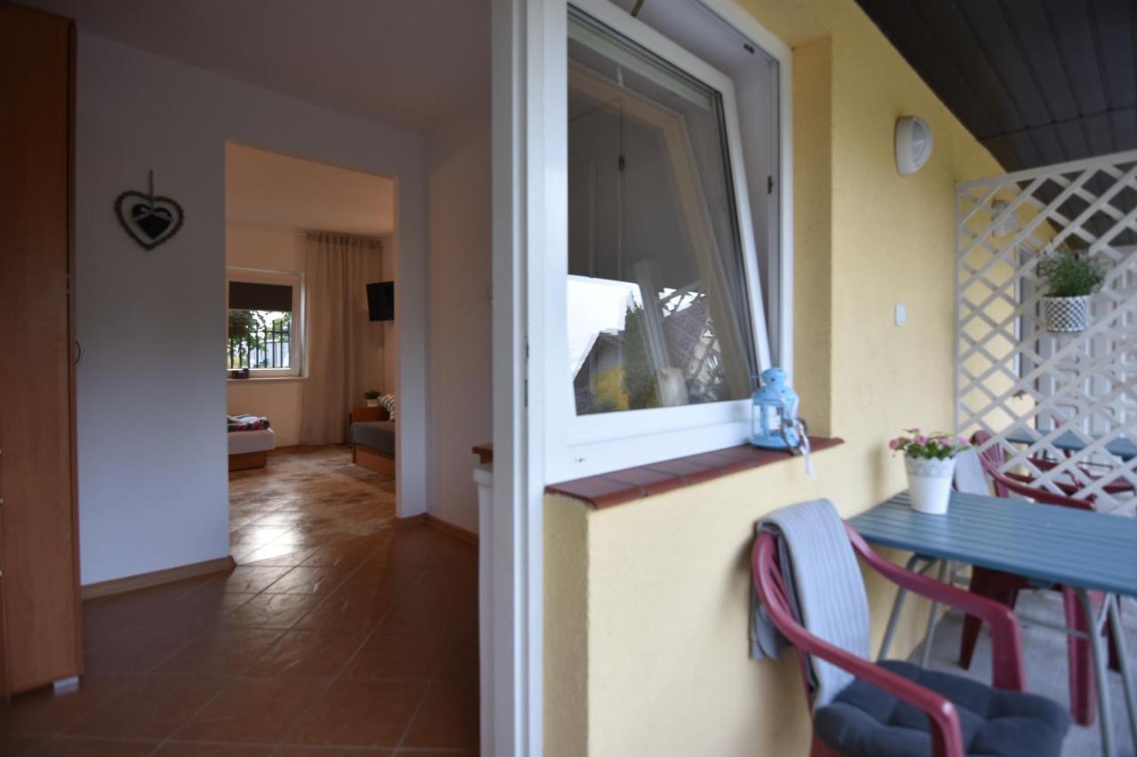 Malinowka Apartment Янтар Екстериор снимка